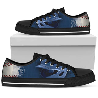 Artistic Scratch Of Detroit Tigers Low Top Shoes