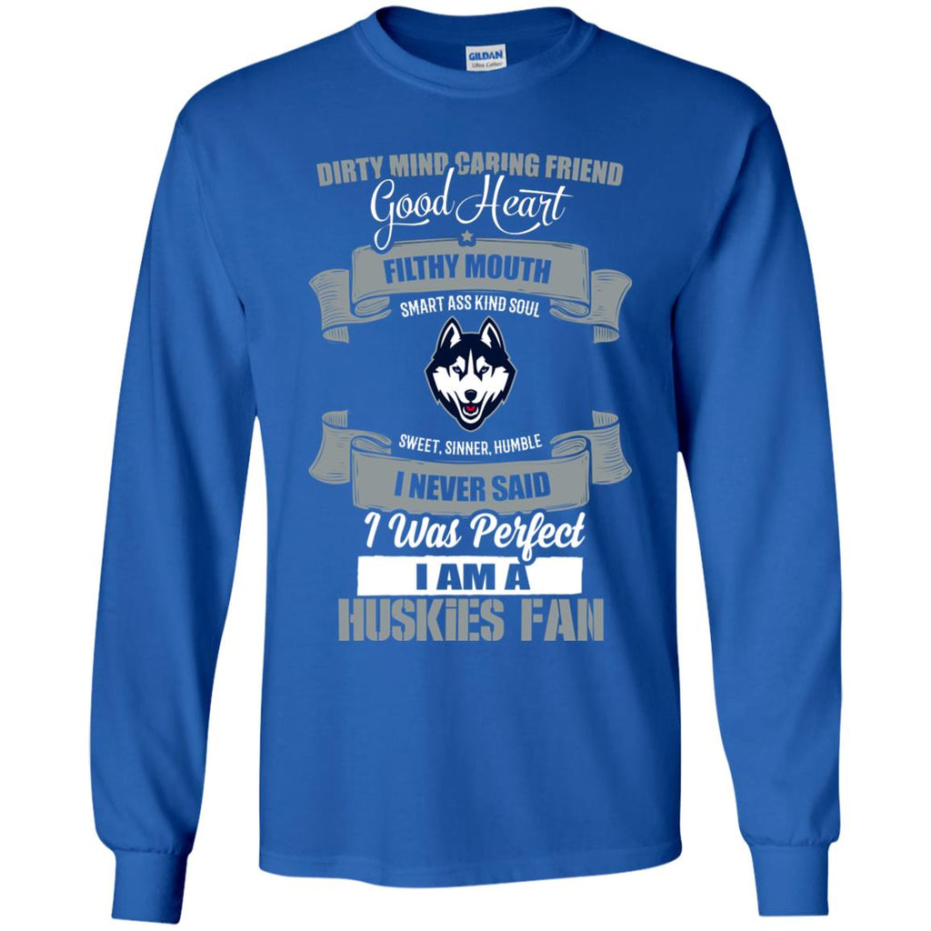 I Am A Connecticut Huskies Fan Tshirt For Lovers