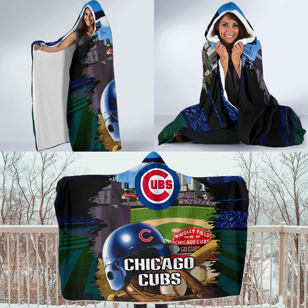 Pro Shop Chicago Cubs Home Field Advantage Hooded Blanket