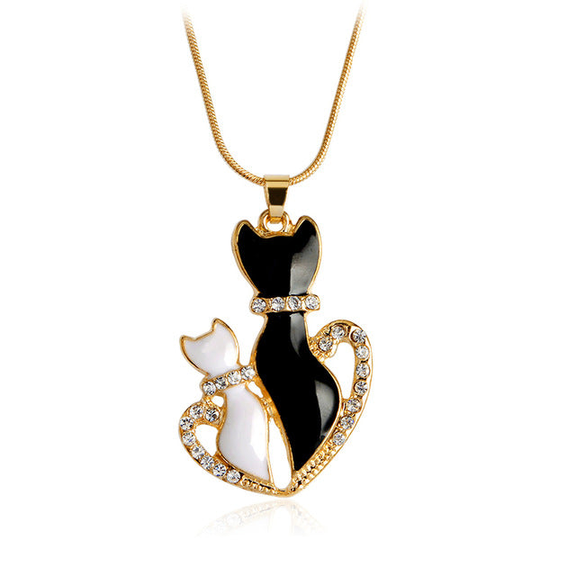 Lovely Cat Paw Black White Two Cat On Heart Crystal Necklaces